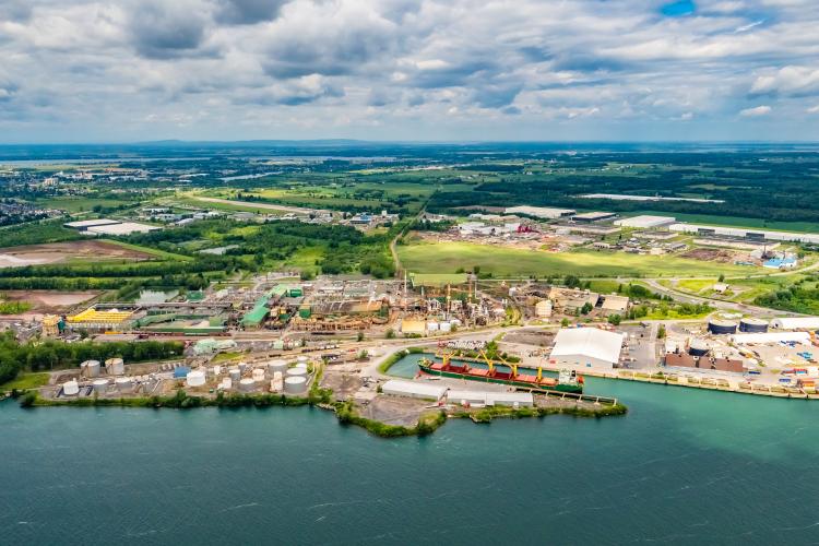 Port de Salaberry-de-Valleyfield , parc industriel Perron